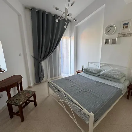 Paradise Gardens 1 דירה Paphos